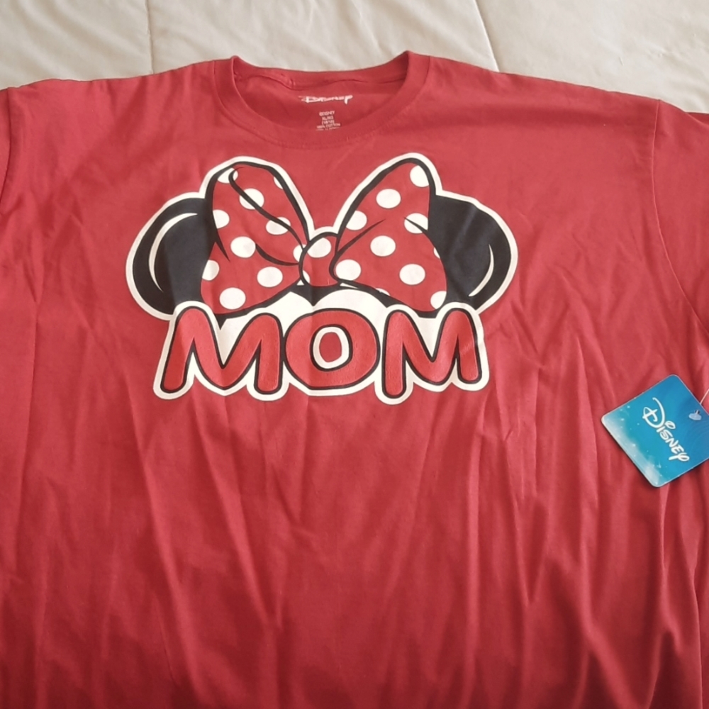Disney Mom shirt